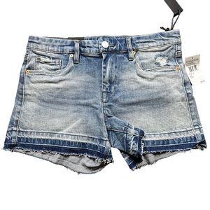 NWT Blank NYC The Essex Release Hem Denim Shorts Women's Size 28 Classic Cut Off